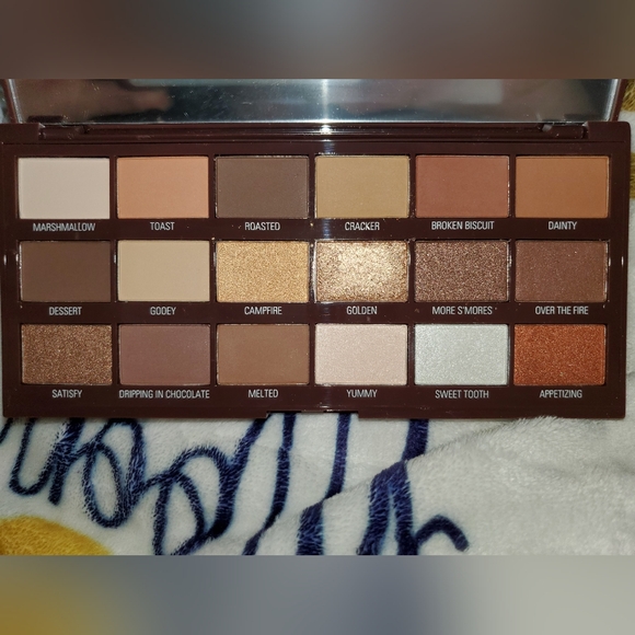 I Heart Revolution Eye Shadow Makeup Palette ( S'mores EDITION) Brand New. - Picture 6 of 7